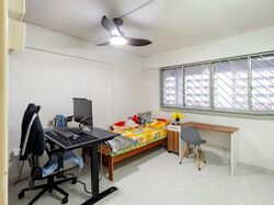 Blk 549 Jurong West Street 42 (Jurong West), HDB Executive #560562741